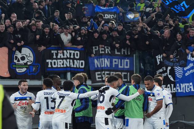 Atalanta s Marten de Roon celebrates after scoring 0-1 during the Serie A EniLive soccer match between Roma and Atalanta at the Rome s Olympic stadium, Italy - Monday December 2, 2024 - Soccer ( Photo by Alfredo Falcone LaPresse ) Copyright: xAlfredoxFalcone LaPressex