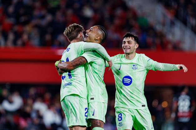 December 3, 2024, Palma De Mallorca, Spain: Frenkie De Jong, Raphinha, Pedri FC Barcelona, Barca seen in action during the LaLiga EA SPORTS game between RCD Mallorca and FC Barcelona at Estadi Mallorca Son Moix. Final scores RCD Mallorca 1-5 FC Barcelona. Palma De Mallorca Spain - ZUMAs197 20241203_aaa_s197_430 Copyright: xMaciejxRogowskix