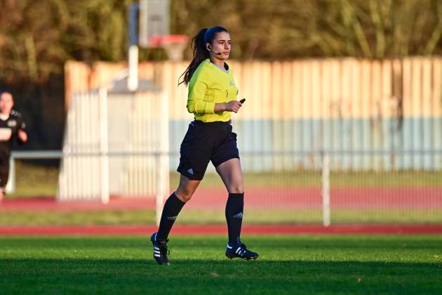 Soccer I Women I Season 2024 2025 I Regionalliga Nord I 12 Matchday I SV Henstedt Ulzburg FC St Pauli I 01 12 2024 Close-up, single photo, cropped, portrait, portrait, single photo, single photo, body Referee Cemre Bengü Aysan Copyright: xLobeca WolfxGebhardtx
