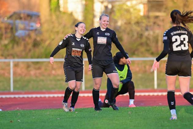 Soccer I Women I Season 2024 2025 I Regionalliga Nord I 12 Matchday I SV Henstedt Ulzburg FC St Pauli I 01 12 2024 Goal celebration, jubilation, enthusiasm, euphoria, joy, happiness, cheerfulness with Michelle Hille 10, SV Henstedt Ulzburg and Jennifer Michel 77, SV Henstedt Ulzburg Copyright: xLobeca WolfxGebhardtx