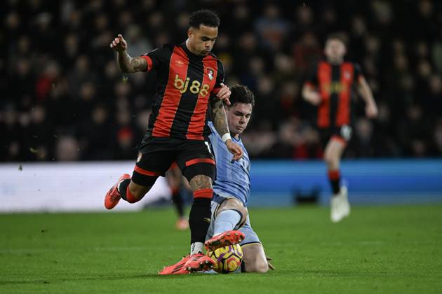 Bournemouth v Tottenham Hotspur Premier League Justin Kluivert of Bournemouth is tackled by Archie Gray of Tottenham Hotspur during the Premier League match at the Vitality Stadium, Bournemouth UK Newspapers OUT Copyright: xJeremyxLandeyx FIL-21038-0028