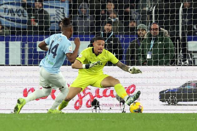 Rome, Italy 5.12.2024 : Tijjani Noslin of Lazio score the goal and celebrate with the team during Italian football match Freccia Rossa Coppa Italia (Italy Cup) 2024-2025 SS Lazio vs SSC Napoli at Olympic stadium in Roma. Copyright: xMarcoxIacobucci IPAxSportx xipa-agency.netx xx IPA_52138233 IPA_Agency_IPA52138233