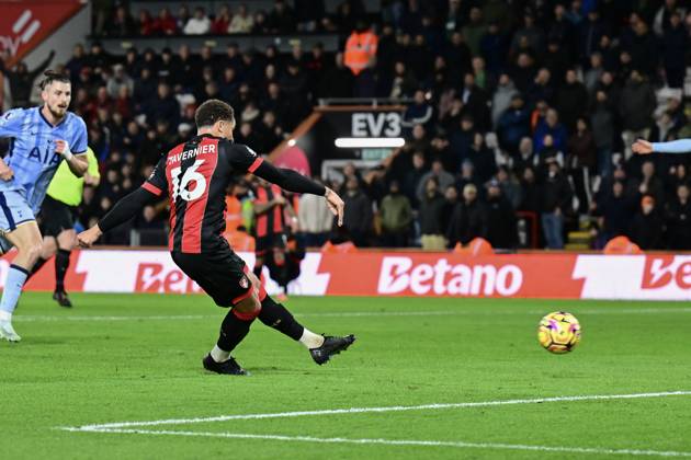 Bournemouth v Tottenham Hotspur Premier League Marcus Tavernier of Bournemouth puts the ball in the net but is ruled offside during the Premier League match at the Vitality Stadium, Bournemouth UK Newspapers OUT Copyright: xJeremyxLandeyx FIL-21038-0029
