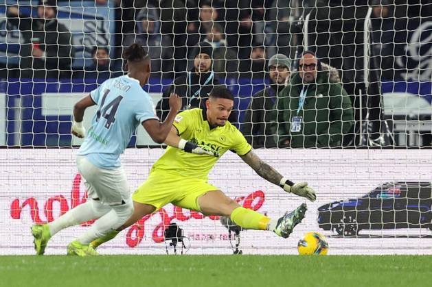 Rome, Italy 5.12.2024 : Tijjani Noslin of Lazio score the goal and celebrate with the team during Italian football match Freccia Rossa Coppa Italia (Italy Cup) 2024-2025 SS Lazio vs SSC Napoli at Olympic stadium in Roma. Copyright: xMarcoxIacobucci IPAxSportx xipa-agency.netx xx IPA_52138235 IPA_Agency_IPA52138235