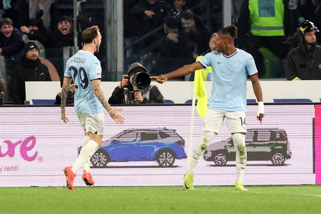 Rome, Italy 5.12.2024 : Tijjani Noslin of Lazio score the goal and celebrate with the team during Italian football match Freccia Rossa Coppa Italia (Italy Cup) 2024-2025 SS Lazio vs SSC Napoli at Olympic stadium in Roma. Copyright: xMarcoxIacobucci IPAxSportx xipa-agency.netx xx IPA_52138243 IPA_Agency_IPA52138243