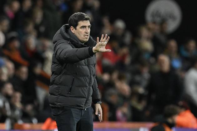 Bournemouth v Tottenham Hotspur Premier League Bournemouth Manager Andoni Iraola during the Premier League match at the Vitality Stadium, Bournemouth UK Newspapers OUT Copyright: xJeremyxLandeyx FIL-21038-0040
