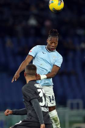 Rome, Italy 5.12.2024 : Tijjani Noslin of Lazio score the goal and celebrate with the team during Italian football match Freccia Rossa Coppa Italia (Italy Cup) 2024-2025 SS Lazio vs SSC Napoli at Olympic stadium in Roma. Copyright: xMarcoxIacobucci IPAxSportx xipa-agency.netx xx IPA_52139099 IPA_Agency_IPA52139099