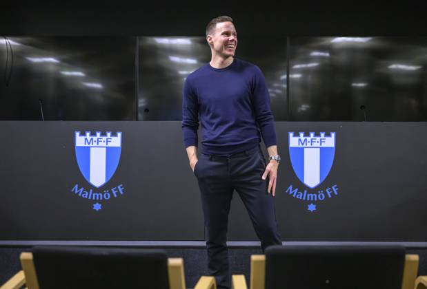 MALMÖ 2024 12 06 MFF s Niklas Moisander at Friday s press conference at the Eleda stadium in Malmö Moisander announces at the press conference that he is ending his career due to a knee injury MALMÖ SWEDEN x50090x  Copyright: xJohanxNilssonx xTTx MFF PRESS RELEASE NIKLAS MOISANDER