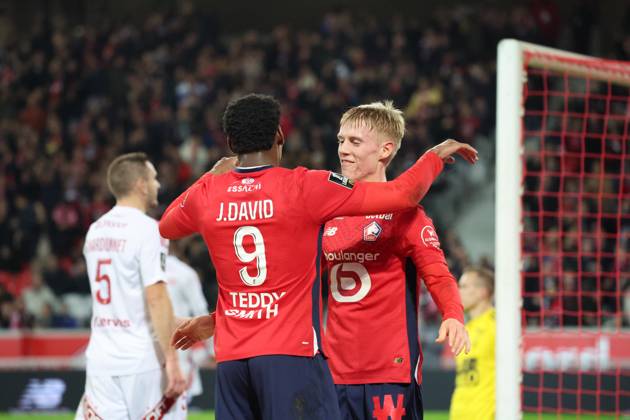 FOOTBALL : LOSC Lille vs Stade Brestois 29 - Ligue 1 - 06 12 2024 Joie des joueurs du LOSC apres le but de Hakon HARALDSSON (LOSC Lille) lors du match LOSC Lille vs Stade Brestois 29, Ligue 1, Decathlon Arena stade Pierre Mauroy, le 6 dà cembre 2024 Copyright: xx