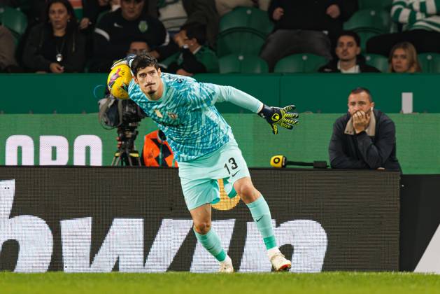 Vladan Kovacevic during Liga Portugal game between teams of Sporting CP and CD Santa Clara at Estadio Jose Alvalade (Maciej Rogowski) Lisbon Estadio Jose Alvalade Portugal Copyright: xMaciejxRogowskix scpsantaclara2425-089