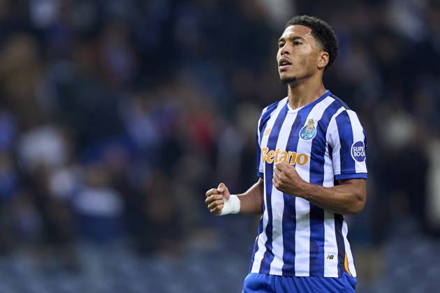 FC Porto v FC Midtjylland - UEFA Europa League 2024 25 League Phase MD6 Danny Namaso Edi-Mesumbe Loader of FC Porto celebrates after scoring his team s first goal during the UEFA Europa League match between FC Porto and FC Midtjylland at Estadio Do Dragao in Porto, Portugal, on December 12, 2024. Porto, Portugal Porto Portugal Copyright: xJosexManuelxAlvarezxReyx originalFilename:alvarezrey-notitle241212_npQIm