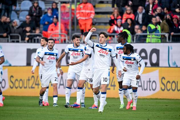 Atalanta s streaker Nicol& xf2; Zaniolo celebrates after scoring the goal for 0-1 during the Serie A soccer match between Cagliari Calcio and Atalanta at the Unipol Domus in Cagliari, Sardinia - Friday, 14 December 2024. - Soccer  Copyright: xGianlucaxZuddas LaPressex