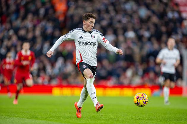Football - FA Premier League - Liverpool FC v Fulham FC LIVERPOOL, ENGLAND - Saturday, December 14, 2024: Fulham s Harry Wilson during the FA Premier League match between Liverpool FC and Fulham FC at Anfield. (Photo by David Rawcliffe Propaganda) LIVERPOOL Anfield MERSEYSIDE ENGLAND Copyright: xDavidxRawcliffex P2024-12-14-Liverpool_Fulham-30