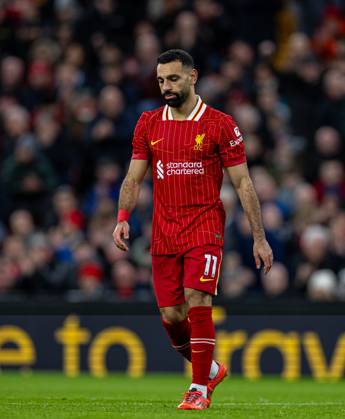Football - FA Premier League - Liverpool FC v Fulham FC LIVERPOOL, ENGLAND - Saturday, December 14, 2024: Liverpool s Mohamed Salah reacts after missing a chance during the FA Premier League match between Liverpool FC and Fulham FC at Anfield. (Photo by David Rawcliffe Propaganda) LIVERPOOL Anfield MERSEYSIDE ENGLAND Copyright: xDavidxRawcliffex P2024-12-14-Liverpool_Fulham-41