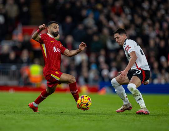 Football - FA Premier League - Liverpool FC v Fulham FC LIVERPOOL, ENGLAND - Saturday, December 14, 2024: Liverpool s Mohamed Salah during the FA Premier League match between Liverpool FC and Fulham FC at Anfield. (Photo by David Rawcliffe Propaganda) LIVERPOOL Anfield MERSEYSIDE ENGLAND Copyright: xDavidxRawcliffex P2024-12-14-Liverpool_Fulham-54