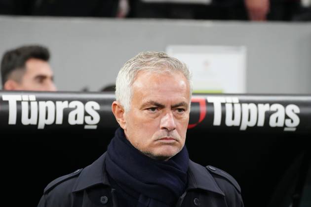 Coach Jose Mourinho of Fenerbahce during the Turkish Super League match between Besiktas and Fenerbahce at Tupras Stadium in Istanbul , Turkey on December 07 , 2024. ( Photo by Seskimphoto ) Istanbul Turkey Istanbul Turkey Copyright: xSeskimphotox Besiktas-Fenerbahce-071224 (140)