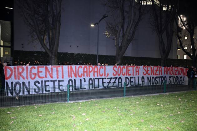 Db Milano 16 12 2024 - 125° Anniversario AC Milan foto Daniele Buffa Image nella foto: striscione tifosi Milan