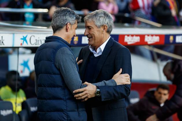 FC Barcelona, Barca v Real Sociedad - La Liga BARCELONA, SPAIN - MARCH 07:.Quique Setien of FC Barcelona with Imanol Alguacil of Real Sociedad during the Liga match between FC Barcelona and Real Sociedad at Camp Nou on March 07, 2020 in Barcelona, Spain. (Photo by DAX ESPA-Images) Barcelona Barcelona USA EDITORIAL USE ONLY Copyright: xx ZUMA-20200307_zaf_cs12_059.jpg ESPAxPhotoxAgencyx csmphototwo668686