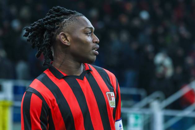 AC Milan vs Genoa CFC Serie A 2024 25 15 12 2024 Rafael Leao of AC Milan with AC Milan 125th Anniversary Jersey seen during Serie A 2024 25 football match between AC Milan and Genoa CFC at San Siro Stadium Copyright: xBEAUTIFULxSPORTS Carabellix