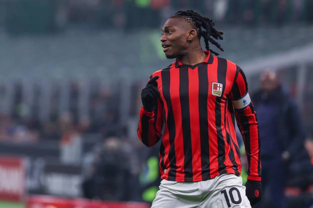 AC Milan vs Genoa CFC Serie A 2024 25 15 12 2024 Rafael Leao of AC Milan looks on during Serie A 2024 25 football match between AC Milan and Genoa CFC at San Siro Stadium Copyright: xBEAUTIFULxSPORTS Carabellix