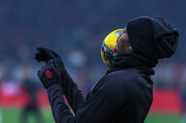 AC Milan vs Genoa CFC Serie A 2024 25 15 12 2024 Rafael Leao of AC Milan seen in action during Serie A 2024 25 football match between AC Milan and Genoa CFC at San Siro Stadium Copyright: xBEAUTIFULxSPORTS Carabellix