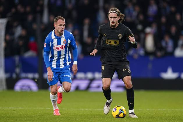 ESP: RCD Espanyol v Valencia CF. La Liga EA Sports. Date 13 Yarek Gasiorowski of Valencia CF during the La Liga EA Sports match between RCD Espanyol and Valencia CF played at RCDE Stadium on December 18, 2024 in Barcelona, Spain. kpng Copyright: xSergioxRuizx xImagox PS_241218_ESP_VAL_068