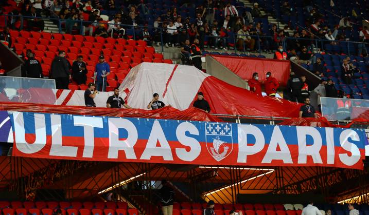 Paris Saint Germain v Manchester City - UEFA Champions League - Group A - Le Parc des Princes September 28, 2021, Paris, United Kingdom: Paris, France, 28th September 2021. PSG Ultras fans start to take their place ahead of the UEFA Champions League match at Le Parc des Princes, Paris. Picture credit should read: David Klein Sportimage Paris United Kingdom EDITORIAL USE ONLY Copyright: xx ZUMA-20210928_zaf_si1_002.jpg DavidxKleinx csmphototwo797580