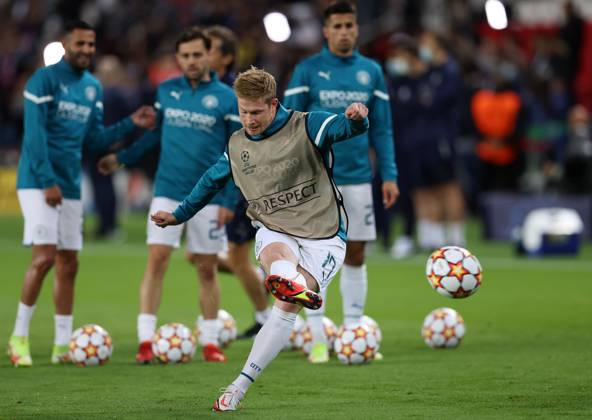 Paris Saint Germain v Manchester City - UEFA Champions League - Group A - Le Parc des Princes September 28, 2021, Paris, United Kingdom: Paris, France, 28th September 2021. Kevin De Bruyne of Manchester City warms up ahead of the UEFA Champions League match at Le Parc des Princes, Paris. Picture credit should read: David Klein Sportimage Paris United Kingdom EDITORIAL USE ONLY Copyright: xx ZUMA-20210928_zaf_si1_019.jpg DavidxKleinx csmphototwo797597