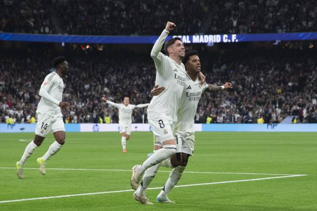 LA LIGA EA Sports - Real Madrid vs Sevilla MADRID, SPAIN - December 22: Federico Valverde of Real Madrid and Rodrygo Goes of Real Madrid celebrates a goal during the La Liga 2024 25 match between Real Madrid and Sevilla at Santiago Bernabeu Stadium. (Photo by Guillermo Martinez) Madrid Santiago BernabÃ u Stadium Spain Copyright: xGuillermoxMartinezx