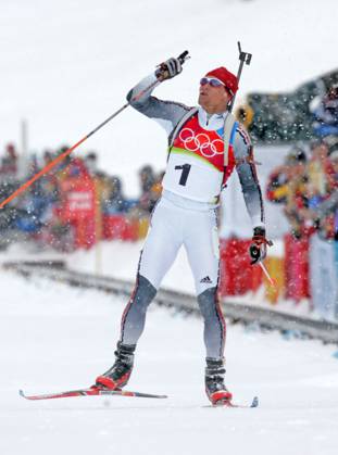 Michael Greis of Germany reacts after winning the gold medal in the men s 15 KM mass start biathlon competition at Cesana San Sicario, Italy Saturday February 25, 2006. (Ron Jenkins Fort Worth Star-Telegram KRT) CESANA SAN SICARIO ITA EDITORIAL USE ONLY Copyright: xx RonxJenkinsx krtphotos314035