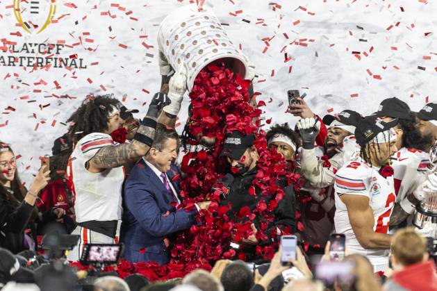 January 1, 2025, Los Angeles, California, United States: Ohio State head coach Ryan Day and players celebrate after winning the 2025 Rose Bowl game against Oregon. Final score Ohio State 41:21 Oregon. Los Angeles United States - ZUMAs197 20250101_aaa_s197_204 Copyright: xRingoxChiux