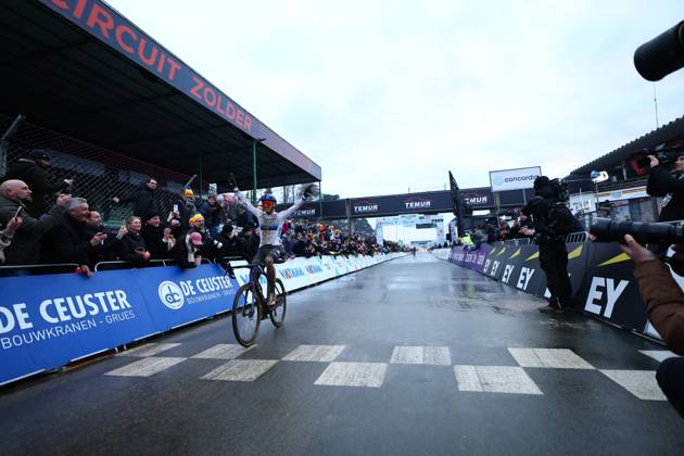 Belgian Thibau Nys celebrates as he crosses the finish line to win the elite men race of the Belgian Cyclocross Championships (11-12 01) on Sunday 12 January 2025 in Heusden-Zolder. DAVIDxPINTENS  x110253174x