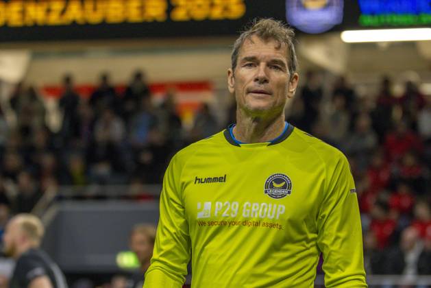Regensburg, Deutschland 11. Januar 2025: Bananenflanker Budenzauber - 2025 Im Bild: Torhüter Jens Lehmann (Team Bananflanker Legenden) Donau-Arena Bayern Copyright: xFotostandx xSchaeferx