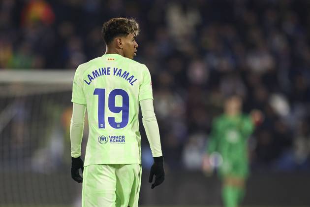 Getafe CF v FC Barcelona, Barca - LaLiga EA Sports Lamine Yamal of FC Barcelona looks on during the LaLiga EA Sports match between Getafe CF and FC Barcelona at Coliseum Alfonso Perez on January 18, 2025, in Getafe, Spain. Getafe Coliseum Alfonso Perez Madrid Spain RL_GETvFCB_000121 Copyright: xRicardoxLarreinax