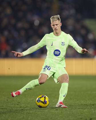 Getafe CF v FC Barcelona, Barca - LaLiga EA Sports Dani Olmo of FC Barcelona in action during the LaLiga EA Sports match between Getafe CF and FC Barcelona at Coliseum Alfonso Perez on January 18, 2025, in Getafe, Spain. Getafe Coliseum Alfonso Perez Madrid Spain RL_GETvFCB_000160 Copyright: xRicardoxLarreinax