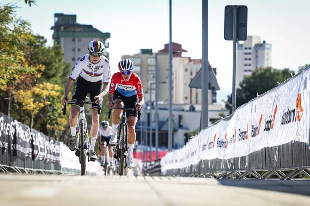 Dutch Fem Van Empel and Luxembourgian Marie Schreiber pictured in action during the women s elite race at the cyclocross cycling event in Benidorm, Spain, Sunday 19 January 2025, stage 12 14 in the UCI World Cup competition. DAVIDxPINTENS x110728505x