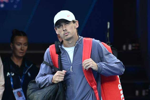 TENNIS AUSTRALIAN OPEN, Alex de Minaur of Australia walks on to court for his quarterfinal match against Jannik Sinner of Italy during the 2025 Australian Open at Melbourne Park in Melbourne, Wednesday, January 22, 2025. ( NO ARCHIVING, EDITORIAL USE ONLY, NO USE IN BOOKS WITHOUT CONSENT MELBOURNE VICTORIA AUSTRALIA Copyright: xJOELxCARRETTx 20250122193544476938