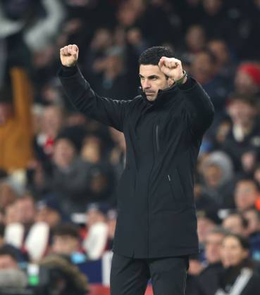 Mikel Arteta (Arsenal manager) celebrates the second Arsenal goal (2-0) at the Arsenal v Dinamo Zagreb UEFA Champions League match, at the Emirates Stadium, London, UK on 22nd January, 2025.