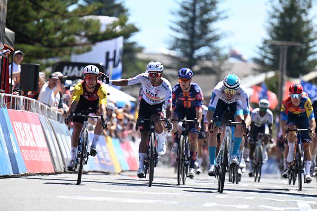 24-01-2025 Tour Down Under; Tappa 04 Glenelg - Victor Harbor; 2025, Cofidis; 2025, Uae Team Emirates - Xrg; 2025, Bahrain - Victorious; Coquard, Bryan; Narvaez, Jhonnatan; Bauhaus, Phil; Victor Harbor; 