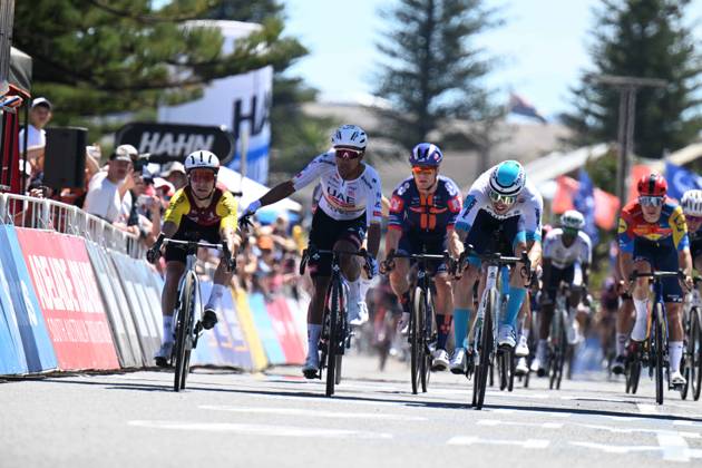 24-01-2025 Tour Down Under; Tappa 04 Glenelg - Victor Harbor; 2025, Cofidis; 2025, Uae Team Emirates - Xrg; 2025, Bahrain - Victorious; Coquard, Bryan; Narvaez, Jhonnatan; Bauhaus, Phil; Victor Harbor; 