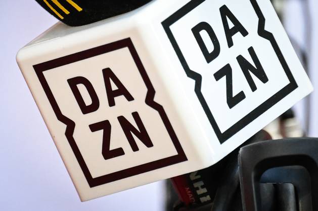 October 5, 2024, Villeneuve-D ascq, France, France: Illustration of the microphone with the official DAZN logo during the Ligue 1 match between Lille OSC (LOSC) and Toulouse FC at Pierre Mauroy Stadium on October 05, 2024 in Villeneuve-d Ascq near Lille, France. Villeneuve-D ascq France - ZUMAm308 20241005_zsp_m308_028 Copyright: xMatthieuxMirvillex