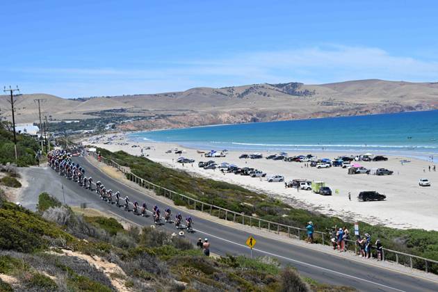 25-01-2025 Tour Down Under; Tappa 05 Mclaren Vale - Willunga Hill; 2025, Picnic - Postnl; Aldinga Beach; 