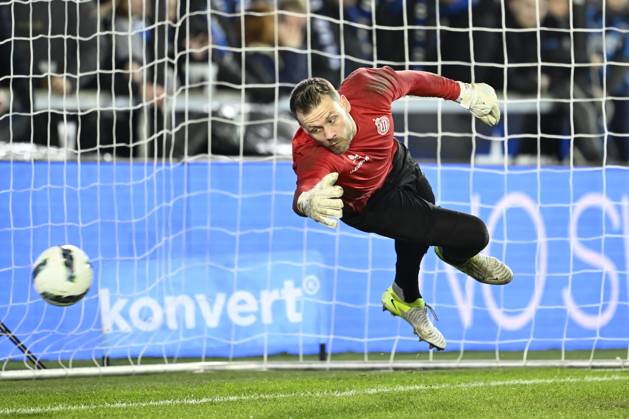 Club Brugge v KV Kortrijk - Jupiler Pro League BRUGGE, BELGIUM - JANUARY 25 : Mignolet Simon goalkeeper of Club Brugge pictured during a pre match warming up exercise prior to the Jupiler Pro League match between Club Brugge and KV Kortrijk on January 25, 2025 in Brugge, Belgium, 25 01 2025 Brugge Belgium Copyright: xNicoxVereeckenx