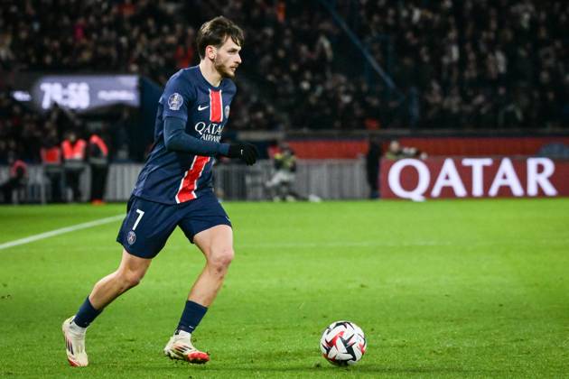Ligue 1 PSG vs Stade de Reims - FA Paris Saint-Germain’s forward Khvicha Kvaratskhelia controls the ball during the French L1 football match between Paris Saint-Germain and Stade de Reims at the Parc des Princes stadium in Paris on January 25, 2025. Photo by Firas Abdullah ABACAPRESS.COM Paris Île-de-France France  Copyright: xAbdullahxFiras ABACAx