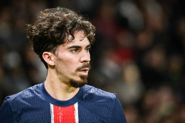 Ligue 1 PSG vs Stade de Reims - FA Paris Saint-Germain’s midfielder Vitinha looks on during the French L1 football match between Paris Saint-Germain and Stade de Reims at the Parc des Princes stadium in Paris on January 25, 2025. Photo by Firas Abdullah ABACAPRESS.COM Paris Île-de-France France  Copyright: xAbdullahxFiras ABACAx
