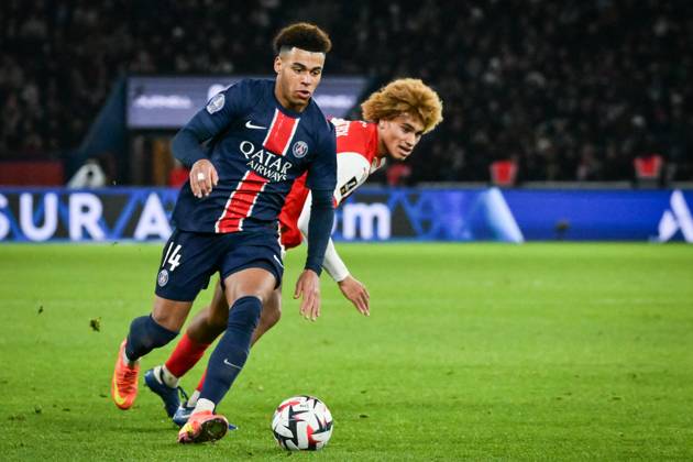 Ligue 1 PSG vs Stade de Reims - FA Paris Saint-Germain’s forward Desire Doue fights for the ball during the French L1 football match between Paris Saint-Germain and Stade de Reims at the Parc des Princes stadium in Paris on January 25, 2025. Photo by Firas Abdullah ABACAPRESS.COM Paris Île-de-France France  Copyright: xAbdullahxFiras ABACAx