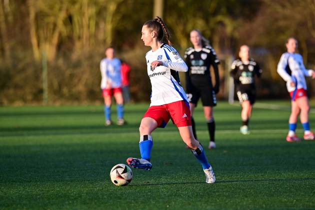 Soccer I Women I 2024 2025 season I Test match I Hamburger SV Kolding IF I 25 01 2025 Emilia Angelika Hirche 20, Hamburger SV on the ball Copyright: xLobeca WolfxGebhardtx