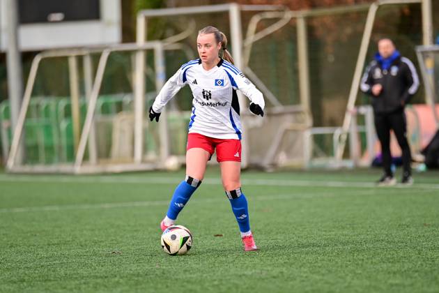 Soccer I Women I Season 2024 2025 I Test match I Hamburger SV Kolding IF I 25 01 2025 Close-up, single photo, cropped, portrait, portrait, single photo, single photo, body Mia Büchele 17, Hamburger SV Copyright: xLobeca WolfxGebhardtx