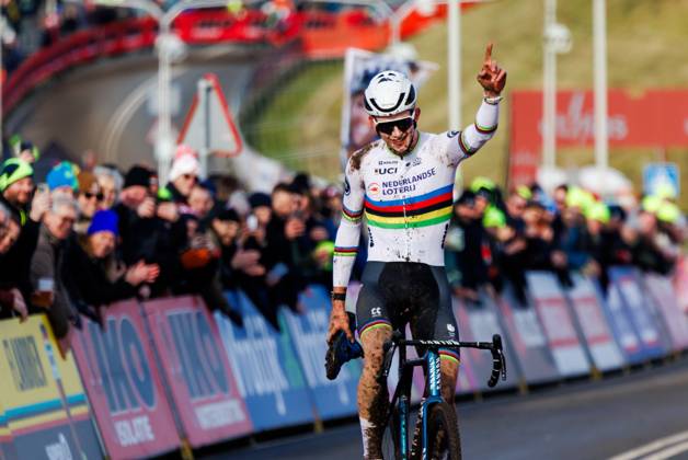 Tibor Del Grosso NED U23, winner, during the World Cup Cyclo Cross 2024 2025 in HOOGERHEIDE, Netherlands on 26 january 2025, photo by Jules van Iperen EYE4images DeFodi Images Defodi 746 211108 Defodi-746