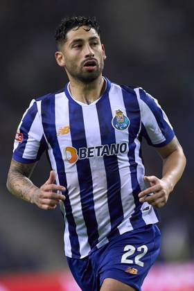 FC Porto v CD Santa Clara - Liga Portugal Betclic Alan Varela of FC Porto looks on during the Liga Portugal Betclic match between FC Porto and CD Santa Clara at Estadio Do Dragao in Porto, Portugal, on January 26, 2025. Porto, Portugal Porto Portugal  Copyright: xJosexManuelxAlvarezxReyx originalFilename:alvarezrey-notitle250126_npUx4
